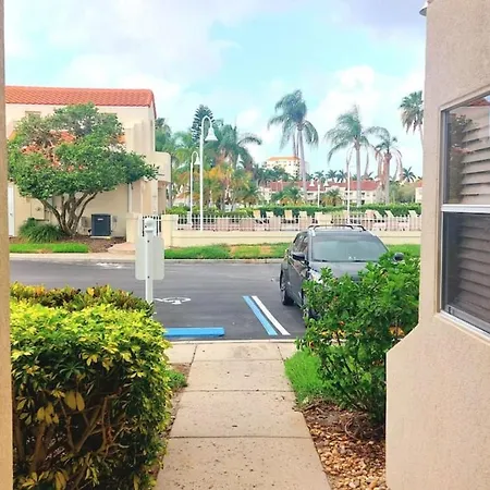 Paradise Sol 2Bd2Ba Condo On Golf Course Near Bch St. Petersburg Exterior photo